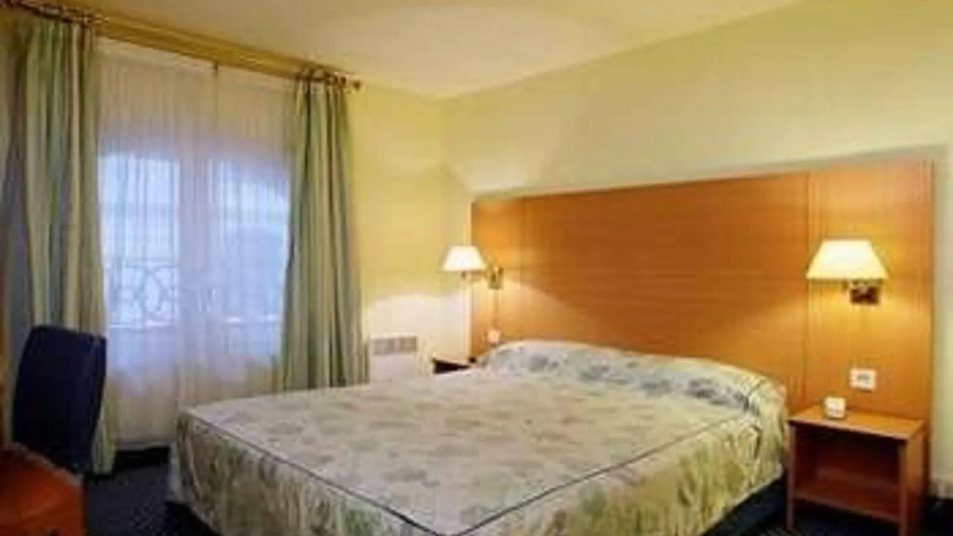 Hotel Lautrec Opera Paris